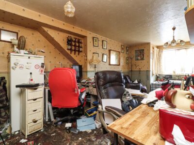 House & Hoarder Clear property of hoarder waste Rownhams